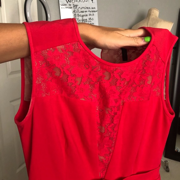 BCBG RED DRESS - Picture 8 of 9